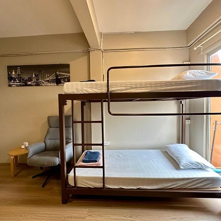 Films House Hostel بانغسين المظهر الخارجي الصورة