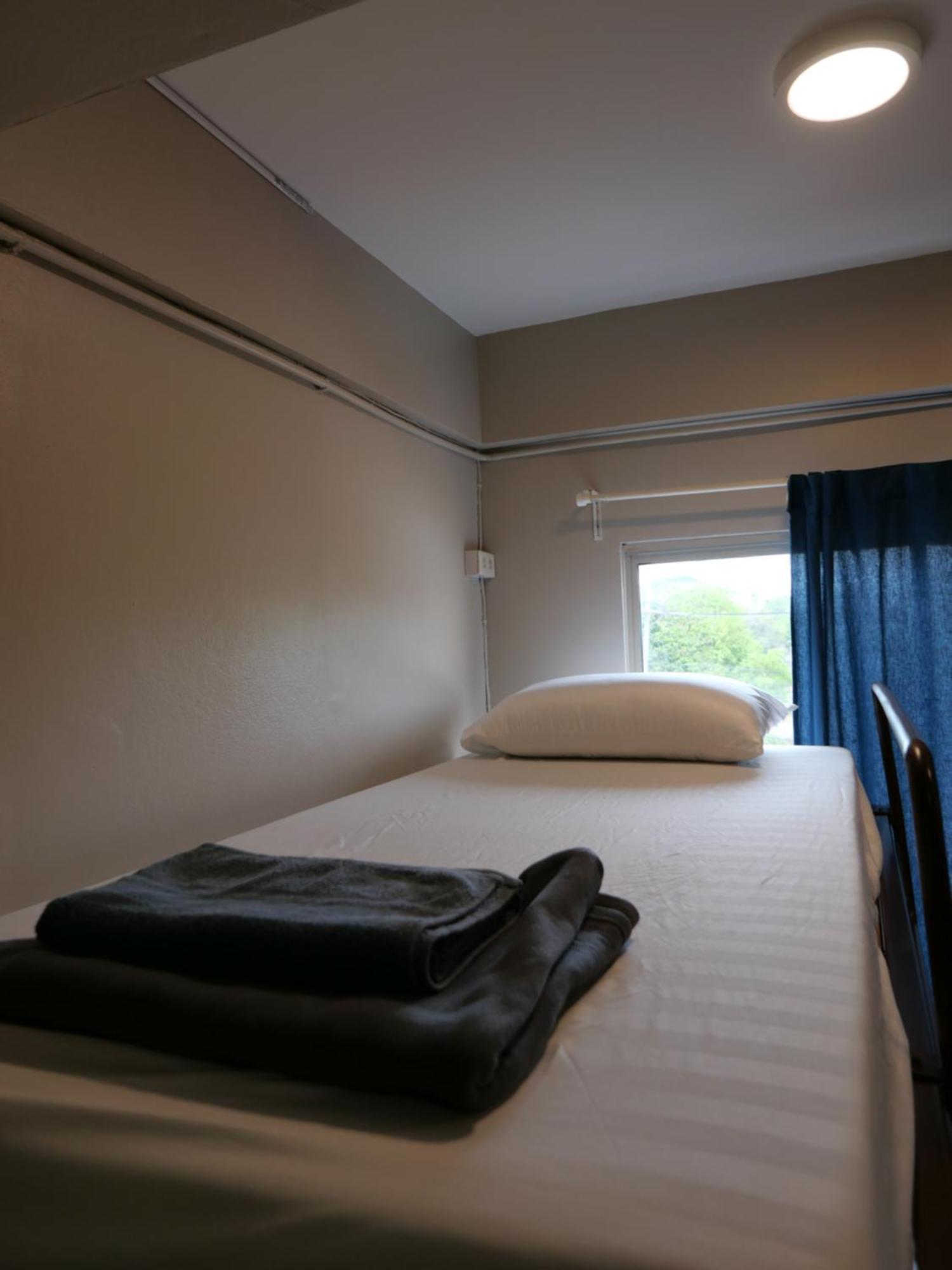 Films House Hostel بانغسين المظهر الخارجي الصورة