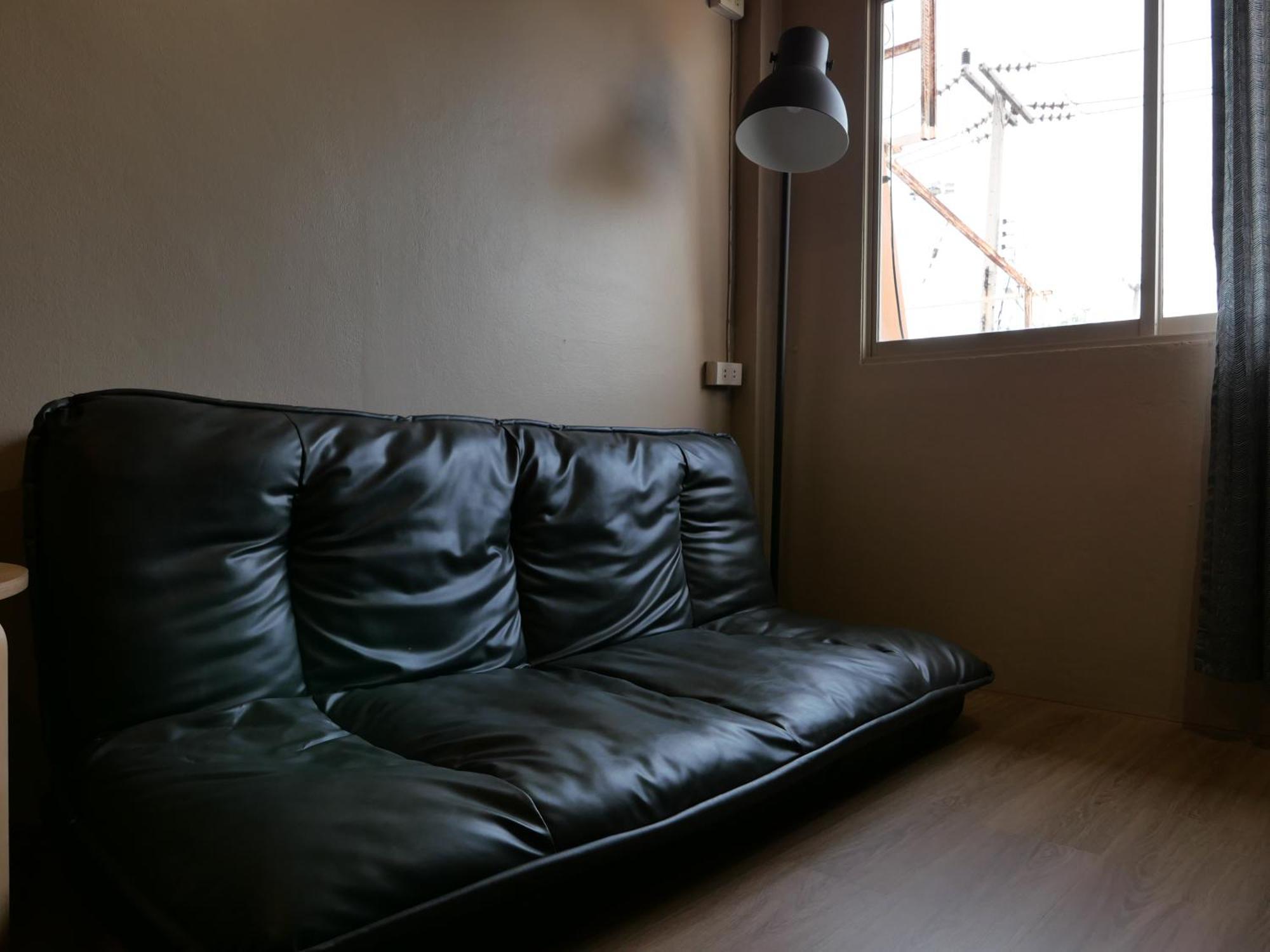 Films House Hostel بانغسين المظهر الخارجي الصورة