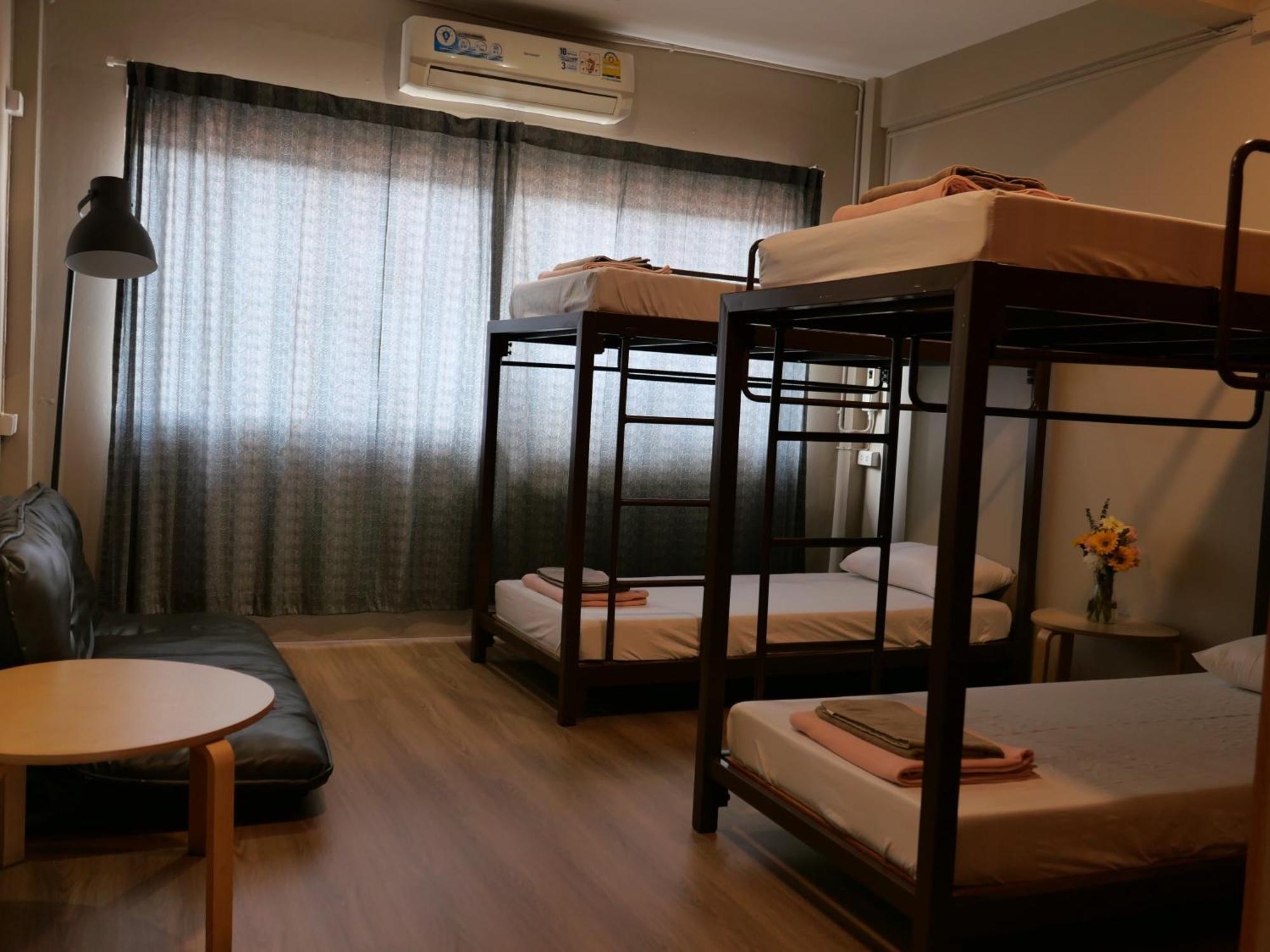 Films House Hostel بانغسين المظهر الخارجي الصورة
