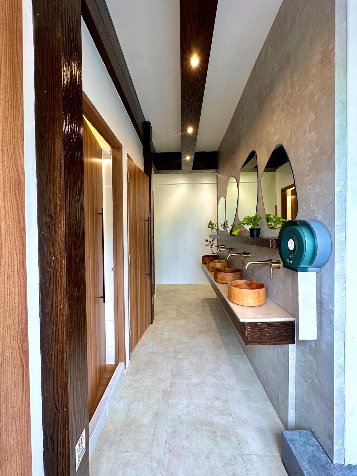 Films House Hostel بانغسين المظهر الخارجي الصورة