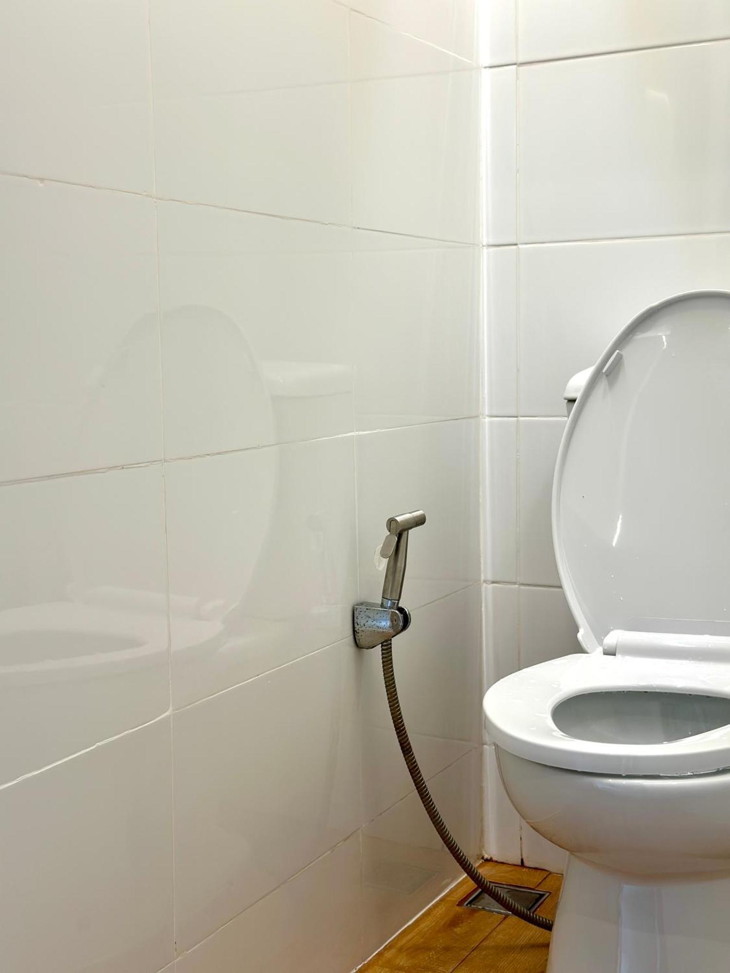 Films House Hostel بانغسين المظهر الخارجي الصورة